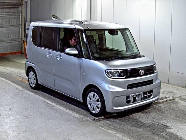 DAIHATSU TANTO — фото