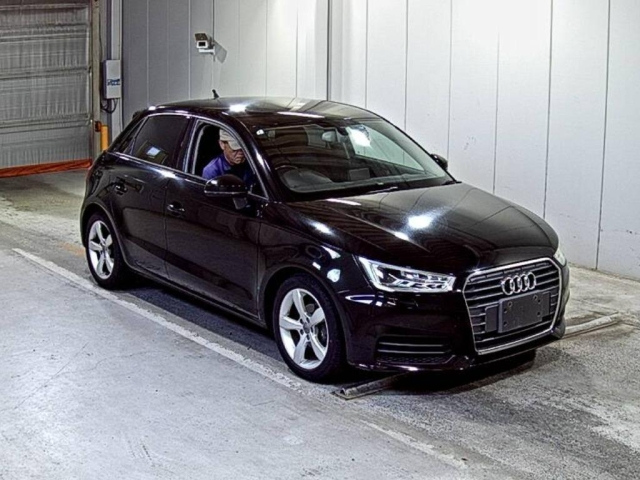 AUDI A1 — фото