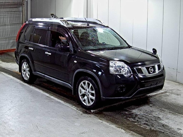 NISSAN X TRAIL — фото