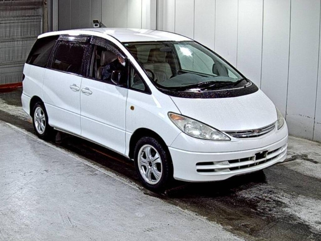 TOYOTA ESTIMA — фото