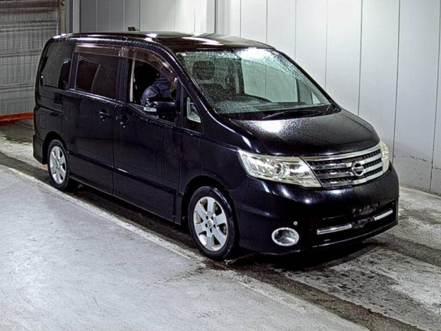 NISSAN SERENA