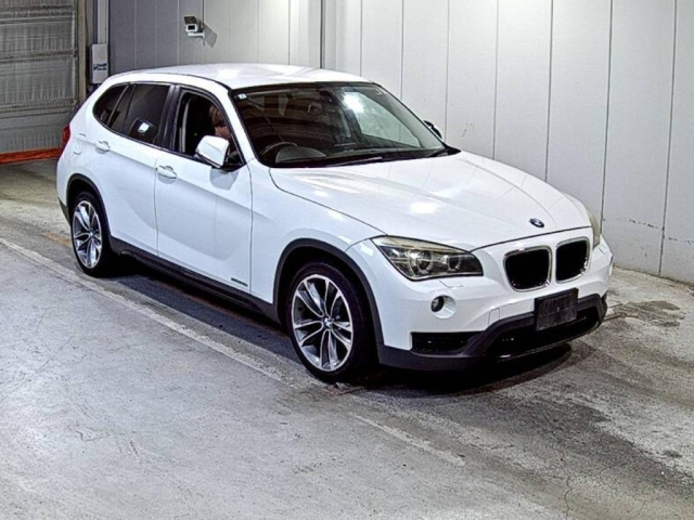 BMW X1 — фото