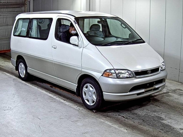 TOYOTA GRANVIA — фото