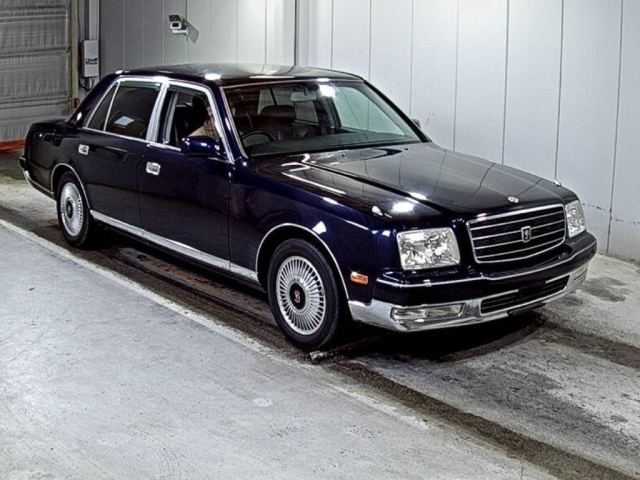 TOYOTA CENTURY — фото