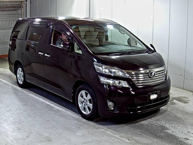 TOYOTA VELLFIRE — фото
