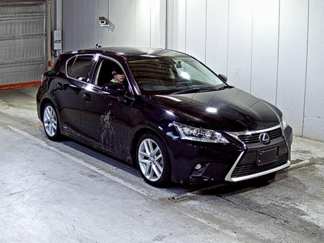 LEXUS CT — фото