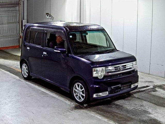 TOYOTA PIXIS — фото