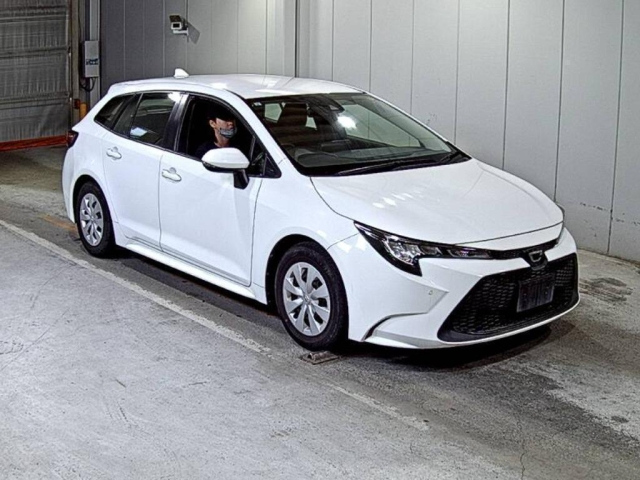 TOYOTA COROLLA — фото