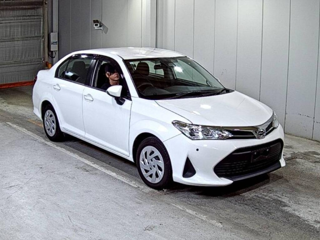 TOYOTA COROLLA — фото