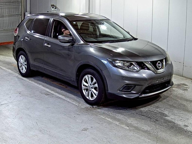 NISSAN X TRAIL — фото