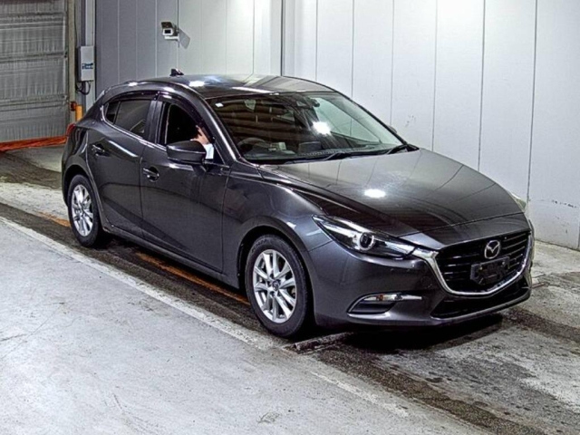 MAZDA AXELA — фото