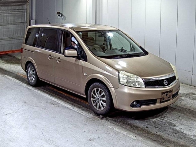 NISSAN LAFESTA — фото