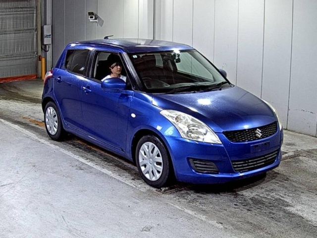 SUZUKI SWIFT — фото