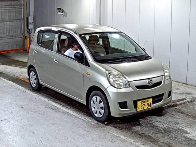 DAIHATSU MIRA — фото