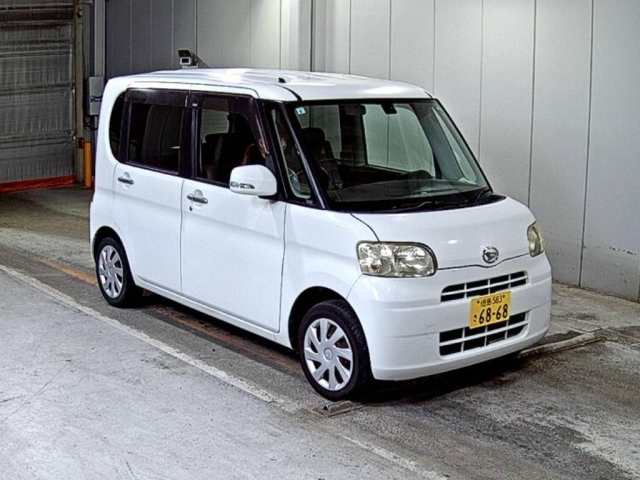 DAIHATSU TANTO — фото