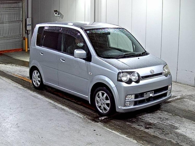 DAIHATSU MOVE — фото