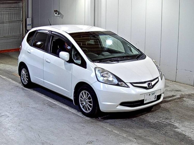 HONDA FIT — фото