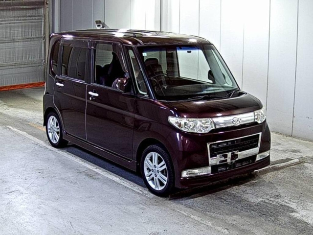 DAIHATSU TANTO — фото