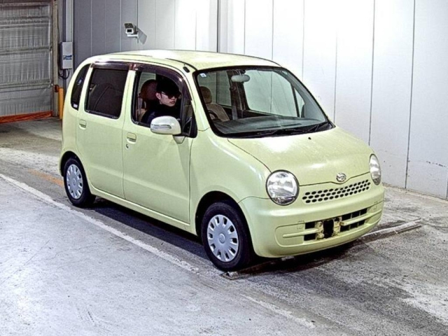 DAIHATSU MOVE — фото