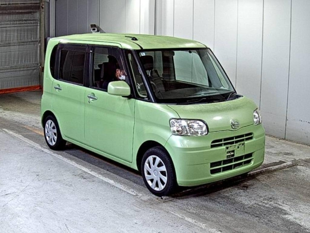 DAIHATSU TANTO — фото
