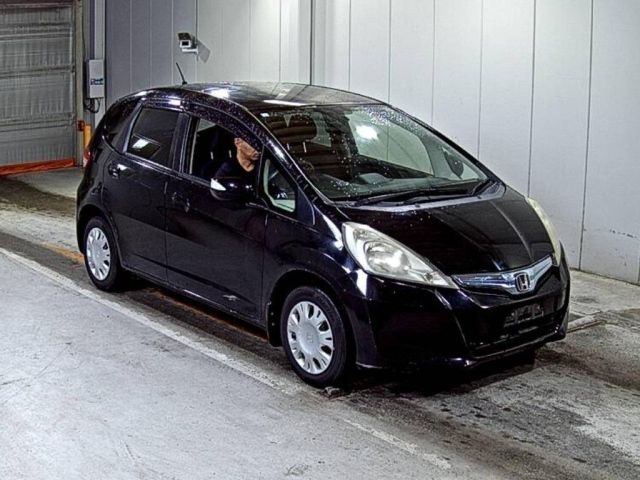 HONDA FIT — фото