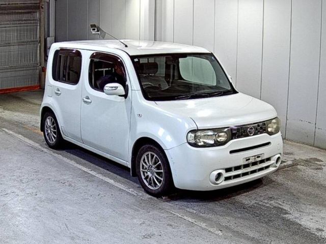 NISSAN CUBE — фото