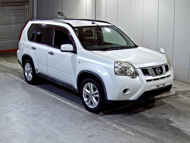 NISSAN X TRAIL — фото