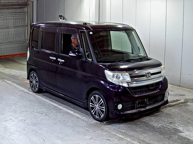 DAIHATSU TANTO — фото