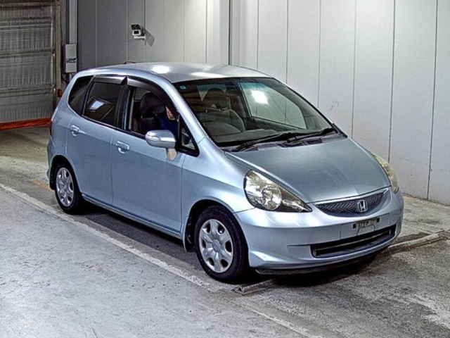 HONDA FIT — фото