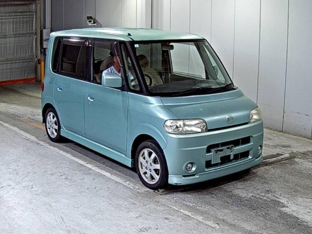 DAIHATSU TANTO — фото