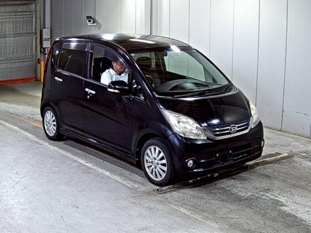 DAIHATSU MOVE — фото