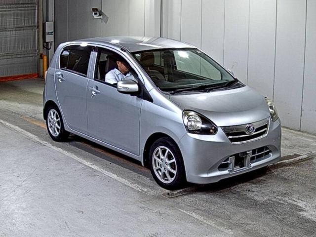 DAIHATSU MIRA — фото