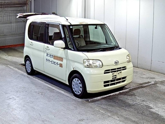 DAIHATSU TANTO — фото