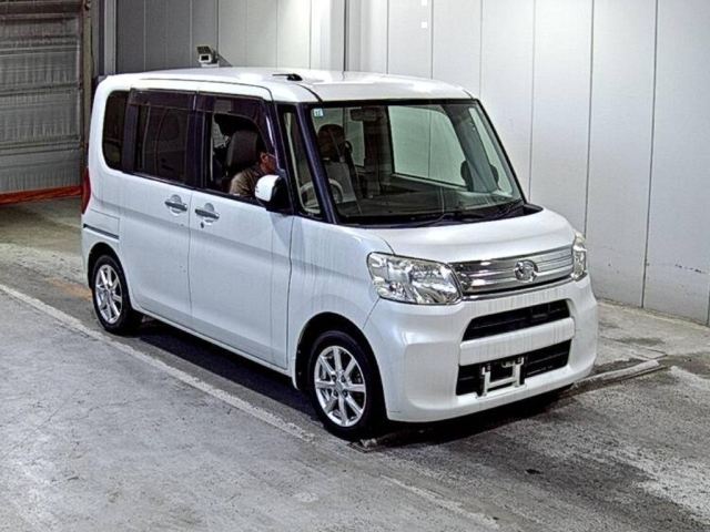 DAIHATSU TANTO — фото