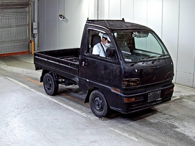 MITSUBISHI MINICAB — фото