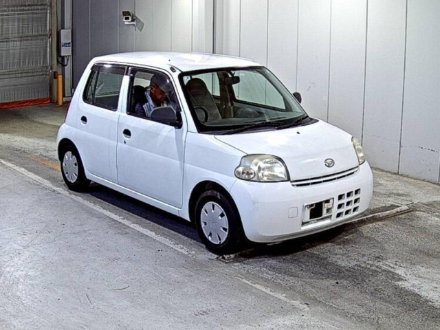 DAIHATSU ESSE — фото