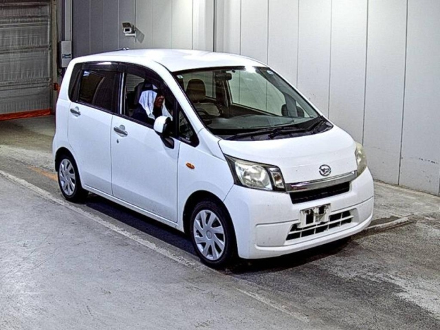 DAIHATSU MOVE — фото