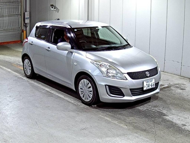 SUZUKI SWIFT — фото