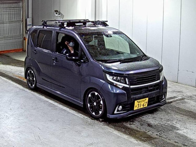 DAIHATSU MOVE — фото