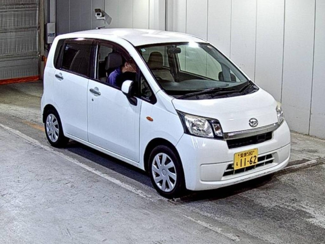 DAIHATSU MOVE — фото