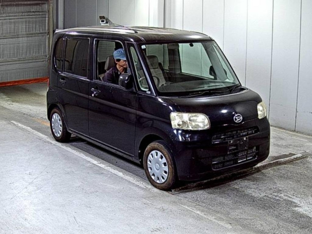 DAIHATSU TANTO — фото