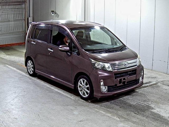 DAIHATSU MOVE — фото