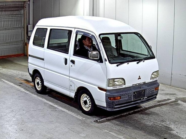 MITSUBISHI MINICAB — фото