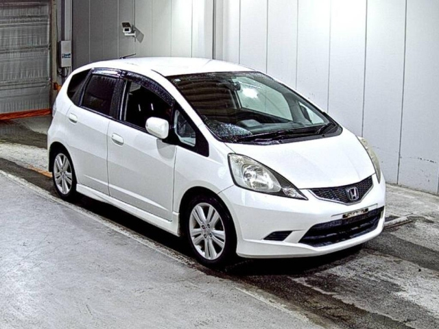 HONDA FIT — фото