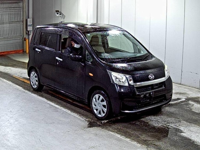 DAIHATSU MOVE — фото