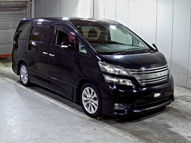 TOYOTA VELLFIRE — фото
