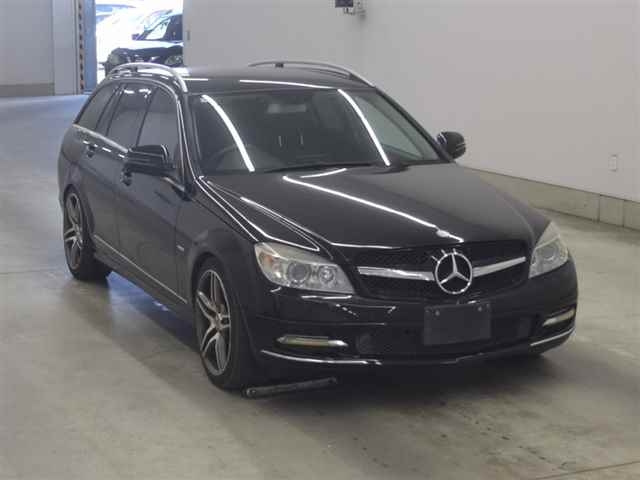 MERCEDES-BENZ C — фото