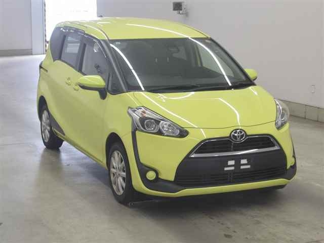 TOYOTA SIENTA — фото