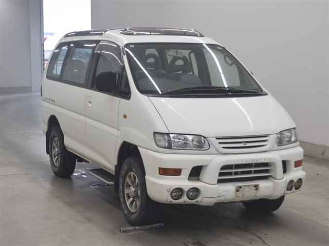 MITSUBISHI DELICA — фото
