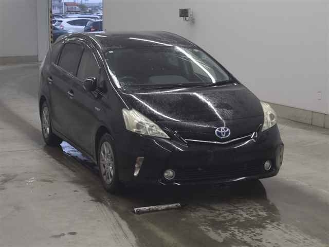 TOYOTA PRIUS — фото